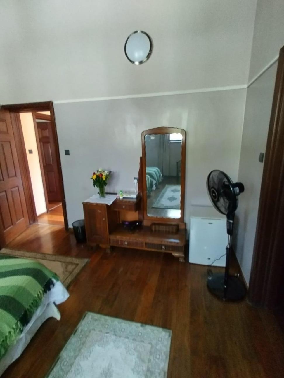 Florances Rest House Nairobi Zewnętrze zdjęcie